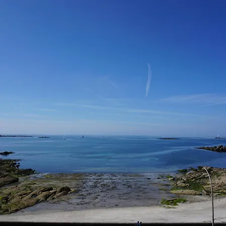 -blue- Avec Vue Et Parking